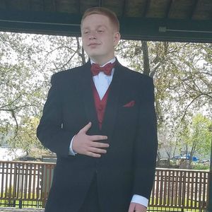 Meet your Posher, Dylan